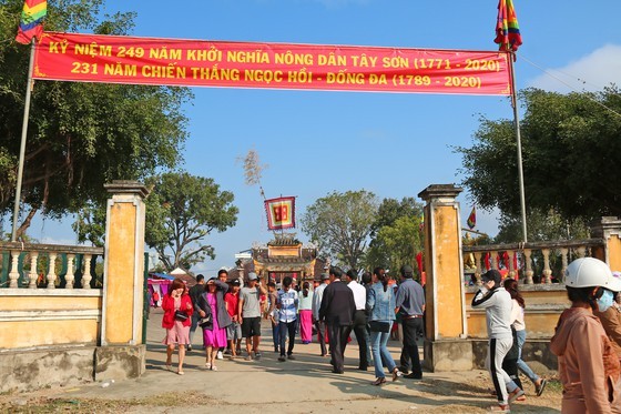 Gia Lai Province celebrates Ngoc Hoi-Dong Da Victory ảnh 4