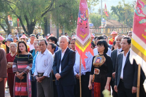 Gia Lai Province celebrates Ngoc Hoi-Dong Da Victory ảnh 7
