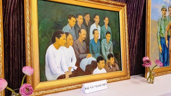 Painting exhibition commemorates President Ho Chi Minh ảnh 1