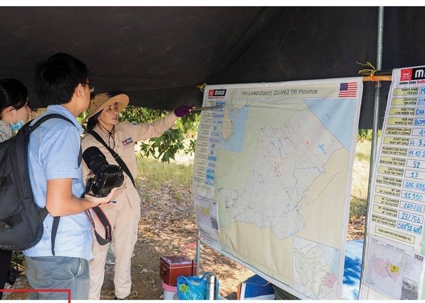 Vietnam’s unique female team reclaims mine-contaminated land ảnh 9