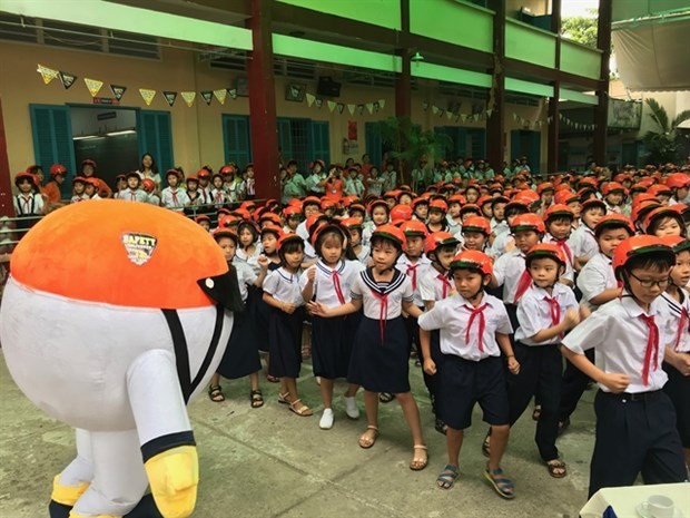 Students at Nguyen Van Thanh Primary School in HCM City’s District 12. The total number of students from kindergarten to high school in the 2020-2021 academic year in the city is expected to be more than 1.74 million. (Photo: VNS/VNA)