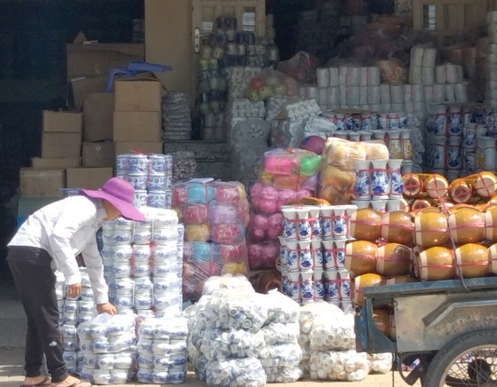 Lai Thieu’s pottery street ảnh 1
