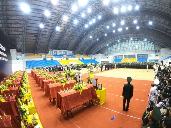 Memorial service held for 22 soldiers buried by landslide  ảnh 2