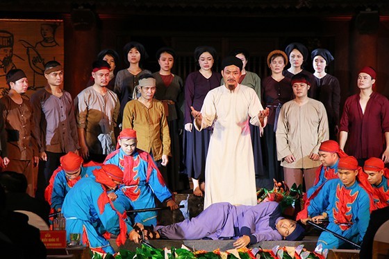 A performance of the life and career of educator Chu Van An in the ceremony