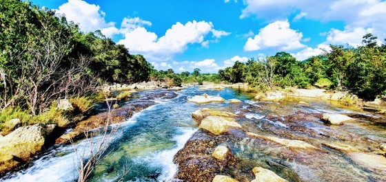 Over VND141 trillion to be invested in 37 projects in Quang Binh ảnh 6