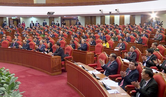 Party General Secretary Nguyen Phu Trong re-elected ảnh 4