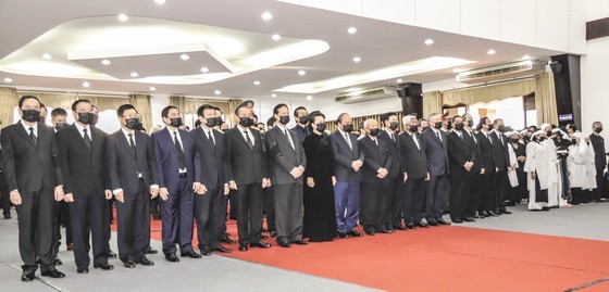 State funeral in Hanoi, Ben Tre for former Deputy PM Truong Vinh Trong starts  ảnh 1