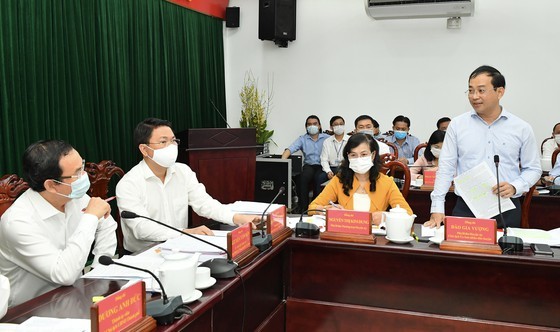 Party Chief prompts HCMC government to solve problems for Binh Chanh development ảnh 2