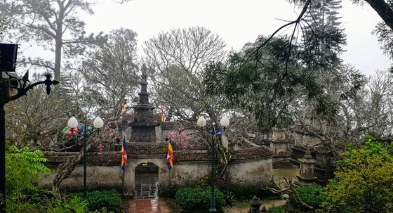 Majestic beauty of Sacred Yen Tu Mountain ảnh 2