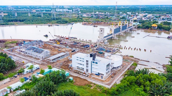 PM asks to remove difficulties for VND10-trillion flooding prevention project ảnh 1