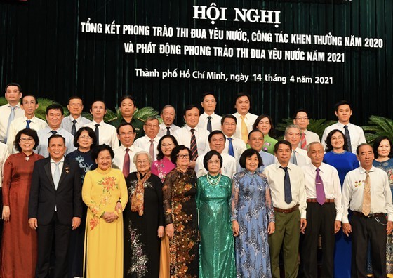 HCMC launches 12 emulation movements in 2021 ảnh 1