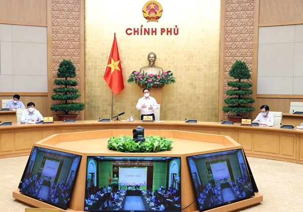 PM urges curbing of COVID-19 in Bac Ninh, Bac Giang provinces ảnh 1