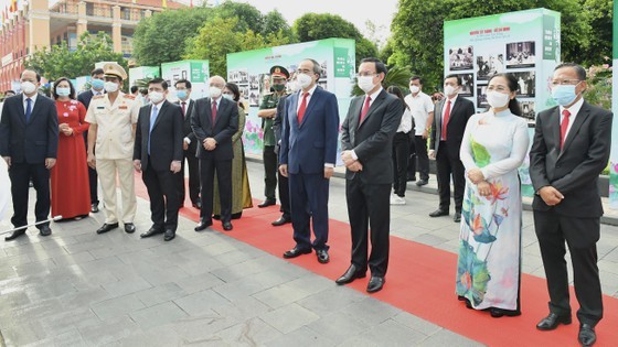 HCMC marks Uncle Ho’s national salvation journey ảnh 3