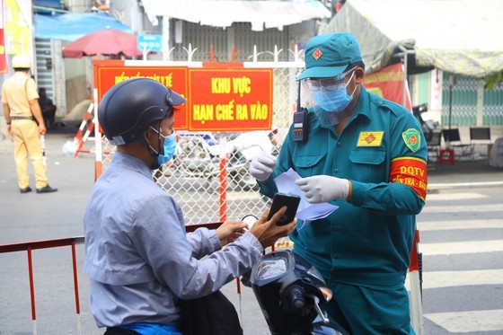 HCMC taking advantage of 15-day social distancing to limit the spread of virus  ảnh 1