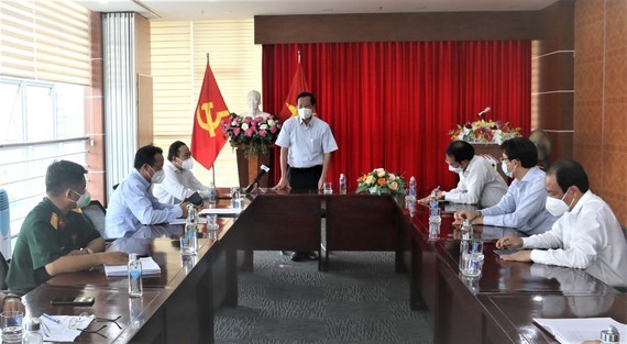 HCMC leaders visit pandemic prevention units ảnh 1
