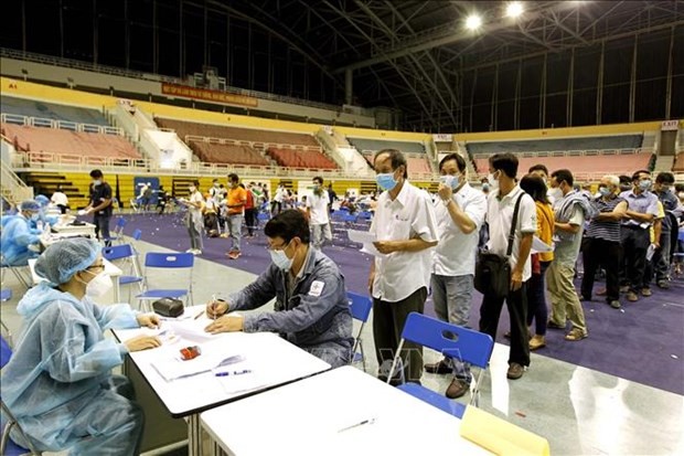 HCM City urged to exert every effort to control pandemic by August ảnh 2