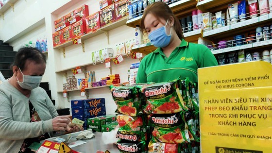 People in HCMC required to stay at home, limit non-essential travel ảnh 2