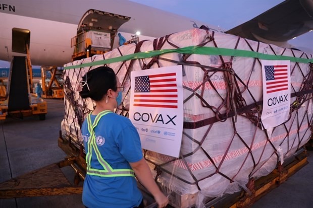 Over two million Moderna vaccine doses arrive in Vietnam ảnh 2