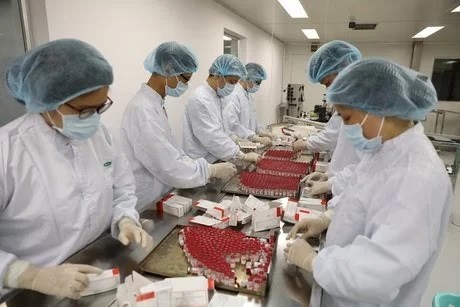 First batch of Sputnik V vaccine produced in Vietnam ảnh 2