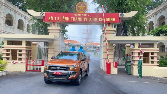 HCMC launches 7-day citywide sanitization ảnh 13