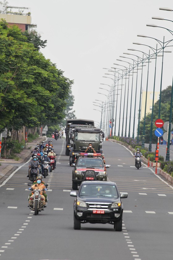 HCMC launches 7-day citywide sanitization ảnh 18