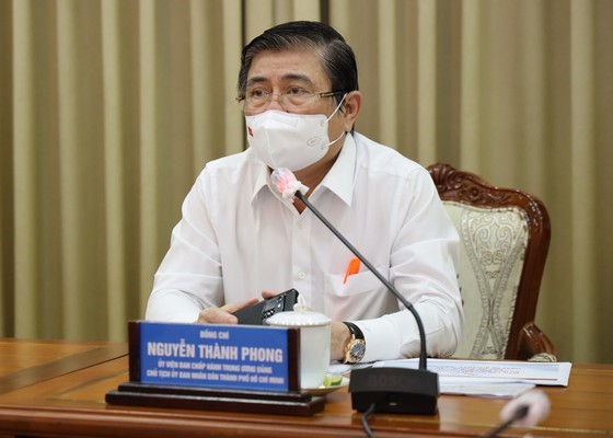 HCMC reviews its implementation of 15-day citywide social distancing order ảnh 3