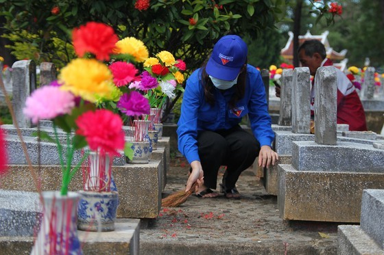 Quang Tri hosts annual memorial tribute ceremonies to fallen soldiers ảnh 2