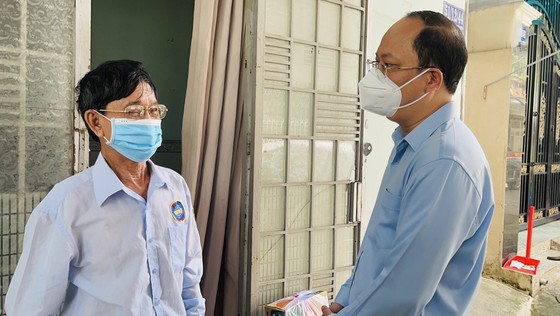 HCMC’s leaders praises local community- based monitoring model amidst pandemic ảnh 2