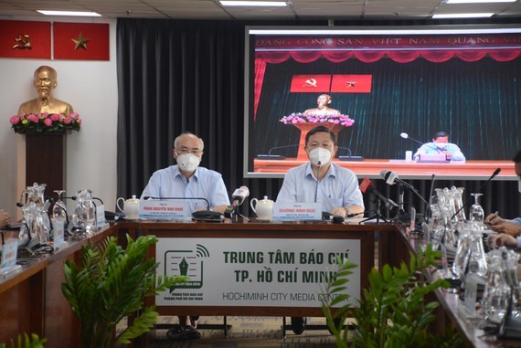 HCMC begins 6th phase of Covid-19 vaccination drive ảnh 1