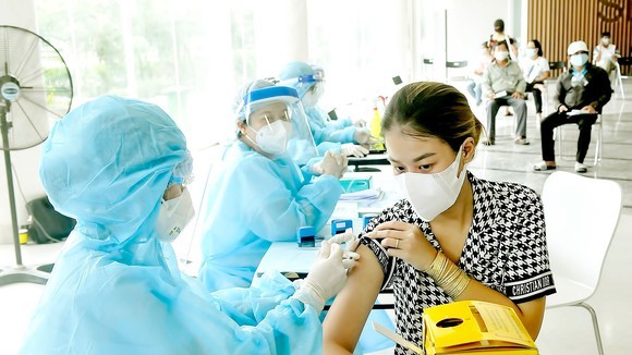 ARCT-154 Covid-19 vaccine trials seek to recruit volunteers ảnh 1