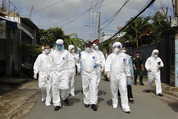 PM inspects pandemic prevention and control in HCM City ảnh 1