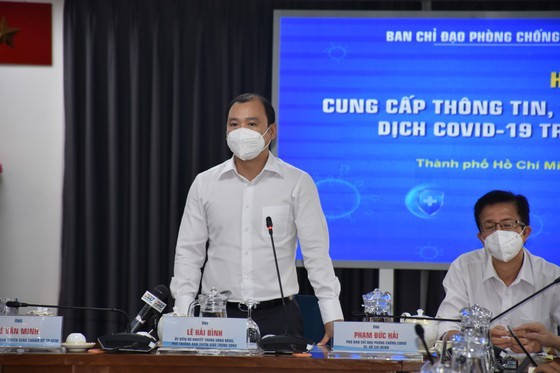 People strictly comply with rules in first 7 days of stricter social distancing  ảnh 5