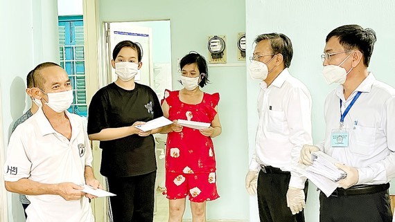 Mobilizing community implemented skillfully with a sincere attitude ảnh 1