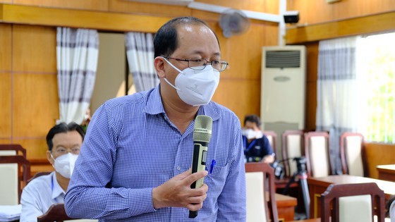 HCMC People’s Council offers Covid-19 relief supplies to districts ảnh 3