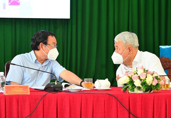 HCMC needs to gradually reopen amid Covid-19 pandemic with strict management ảnh 2