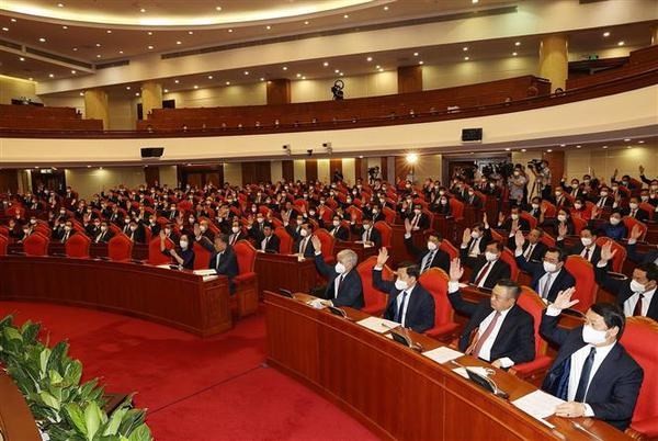 Party Central Committee’s fourth session focuses on Party building, purification ảnh 3