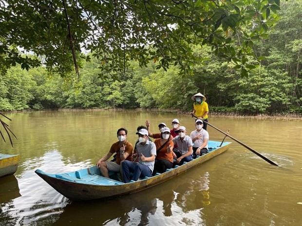 Travel firms in HCMC resume selling tours ảnh 2