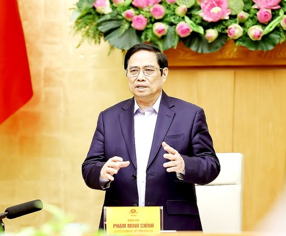 PM presides meeting on government - trade union working relations ảnh 1