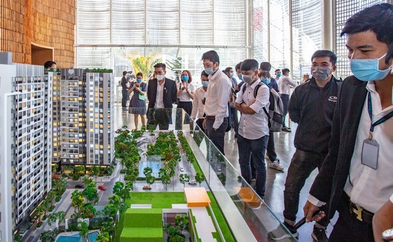 Investors tend to choose reliable real estate projects ảnh 1