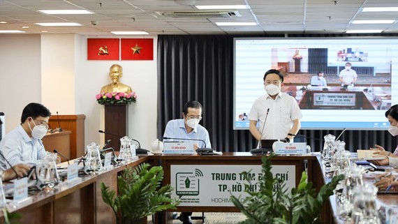 Localities with over ten infected families asked to get healthcare stations ảnh 1