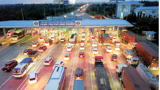 HCMC to get higher budget retention rate to solve infrastructure challenges ảnh 2