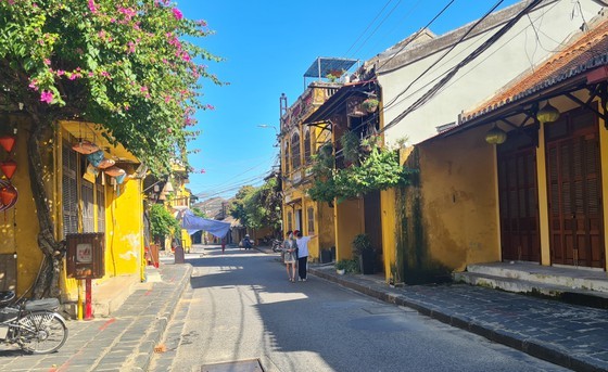 Quang Nam starts plans for receiving int’l tourists in November ảnh 2