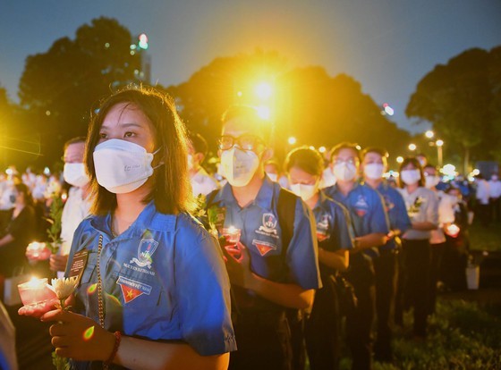National memorial service held to remember Covid-19 victims ảnh 23