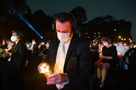 National memorial service held to remember Covid-19 victims ảnh 24