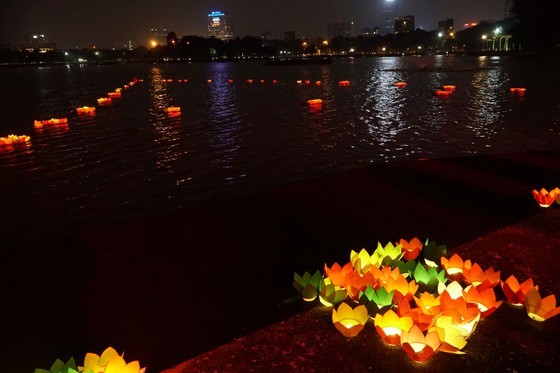 National memorial service held to remember Covid-19 victims ảnh 54