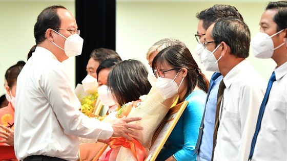 City marks 91st anniversary of Party’s Commission for Mass Mobilization ảnh 5