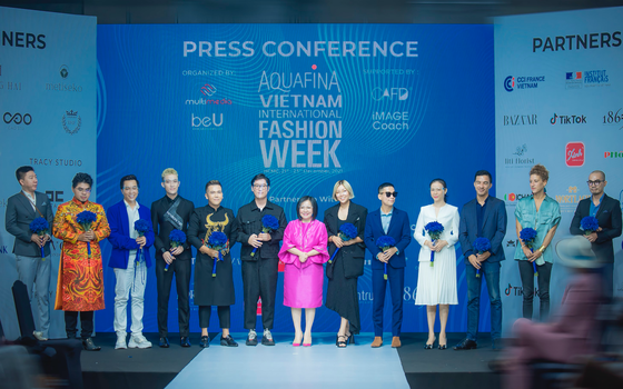 13 designers gather for Aquafina Vietnam Int’l Fashion Week 2021 ảnh 1