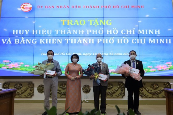 Informal costs are barriers to int’l capital flows: Overseas Vietnamese ảnh 5