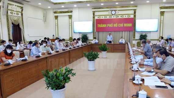 HCMC seeks measures to improve Provincial Competitiveness Index ảnh 1