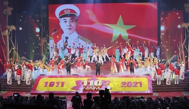 Grand ceremony marks 110th birthday of General Vo Nguyen Giap ảnh 1